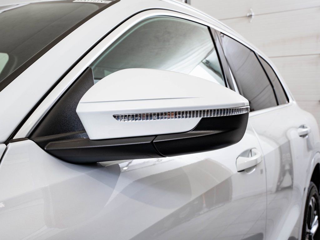 Certified 2025 Audi Q5 Premium w/ 19" Wheel Package image 16