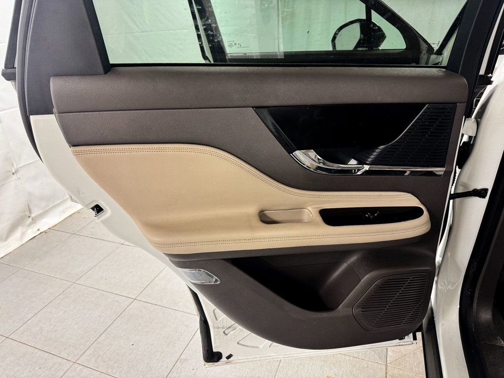 Used 2020 Lincoln Corsair FWD image 13