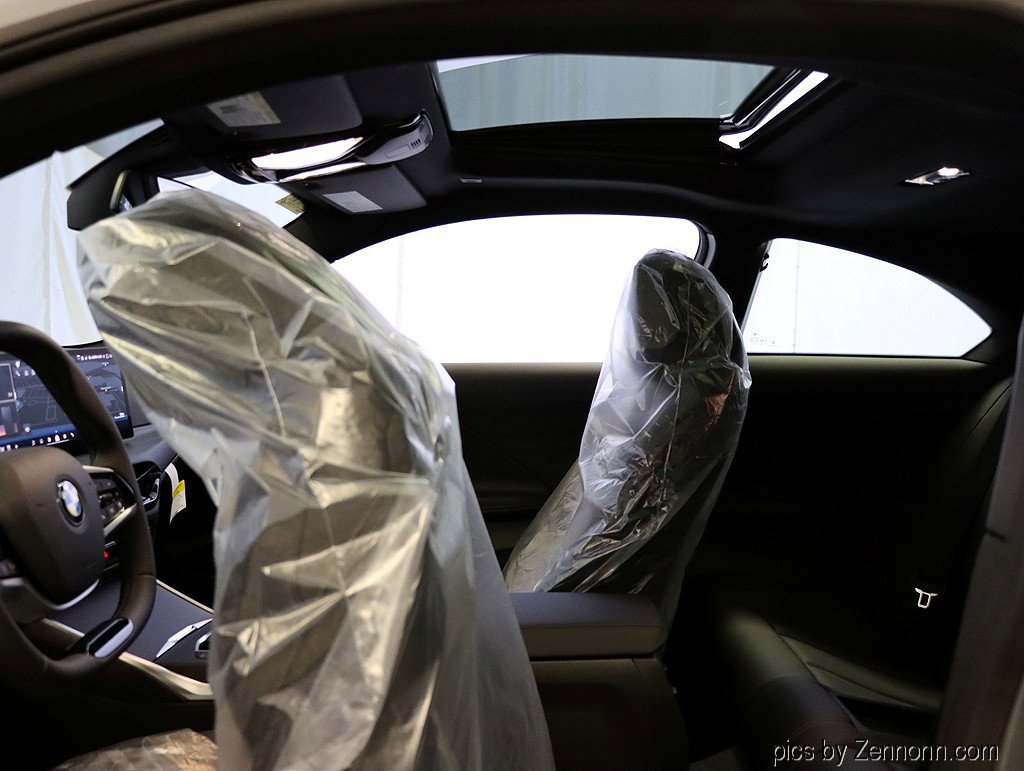 Used 2025 BMW 230i xDrive Coupe w/ Premium Package image 22