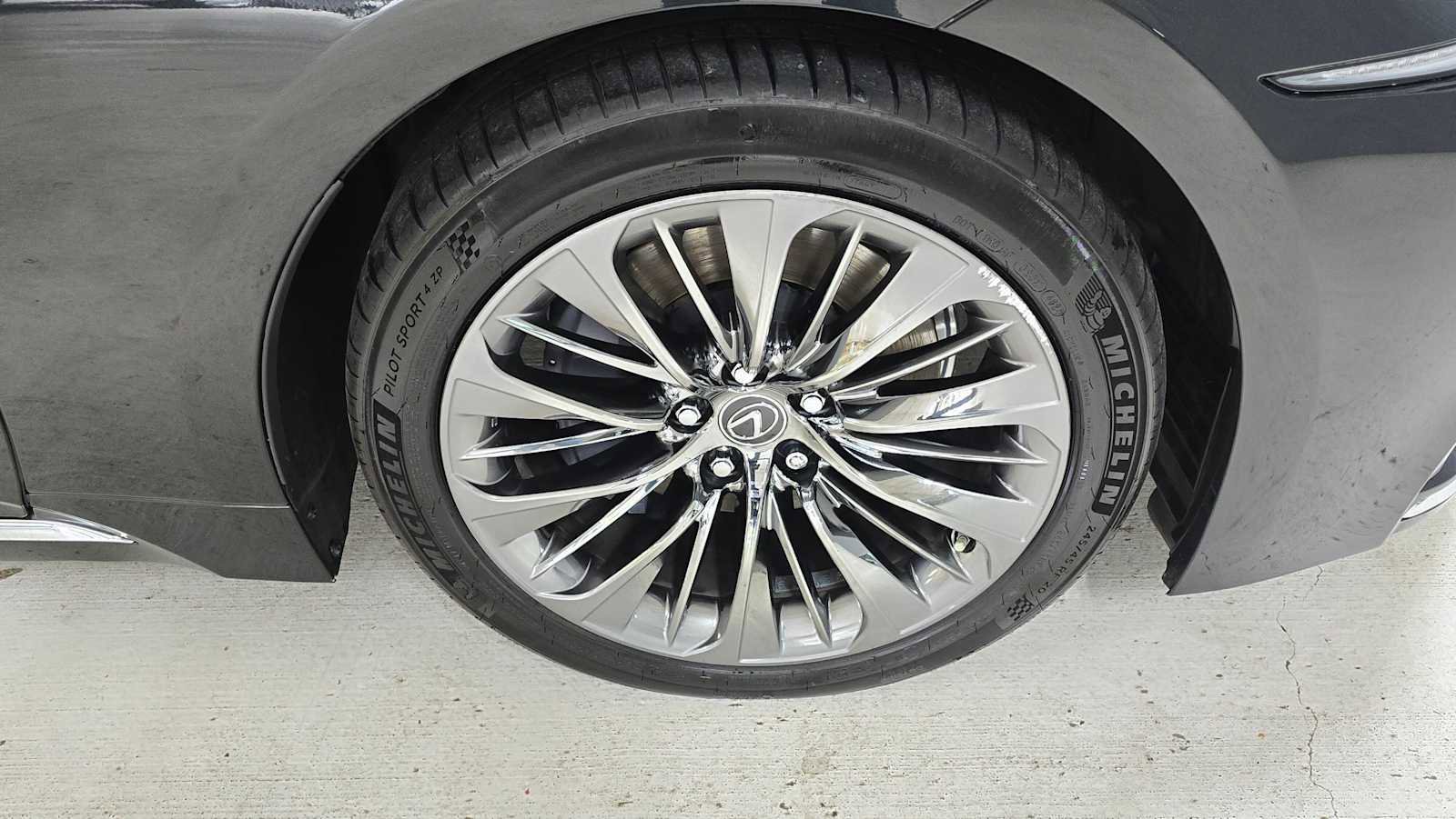 Used 2020 Lexus LS 500 AWD w/ Interior Upgrade Package image 9