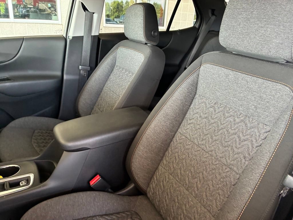 Used 2023 Chevrolet Equinox LT FWD image 12