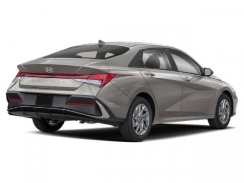 New 2026 Hyundai Elantra SEL Sport image 2