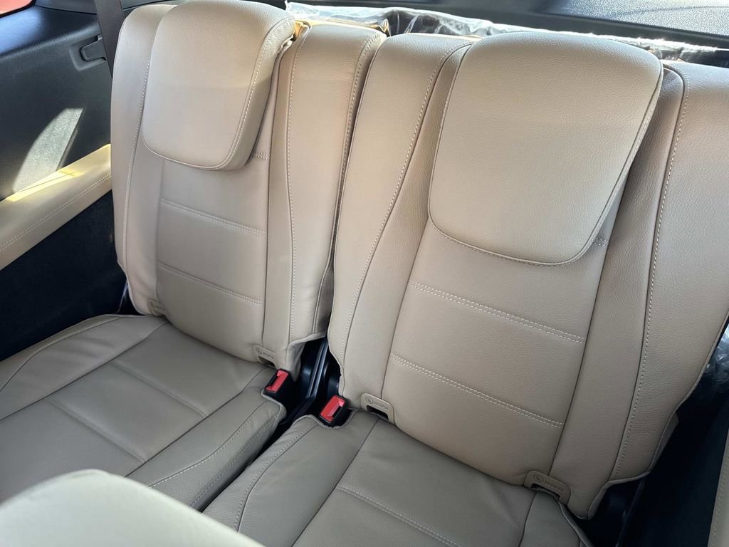 New 2026 Mercedes-Benz GLS 580 4MATIC image 13