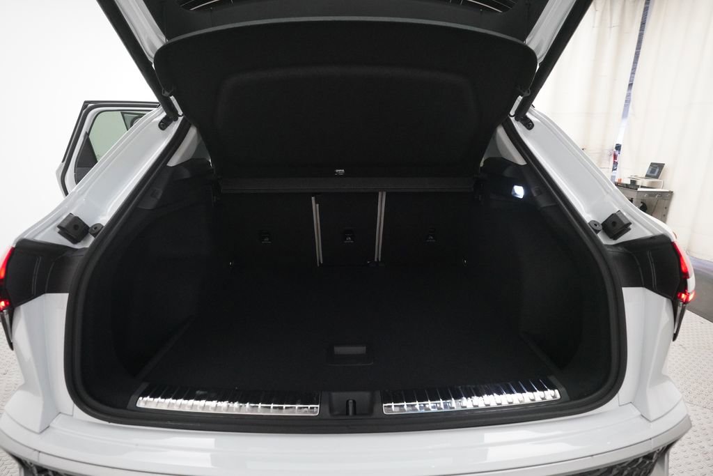 New 2026 Audi Q3 quattro 2.0T image 10