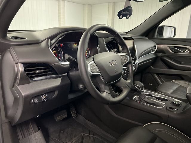 Certified 2023 Chevrolet Traverse Premier w/ Redline Edition FWD image 10