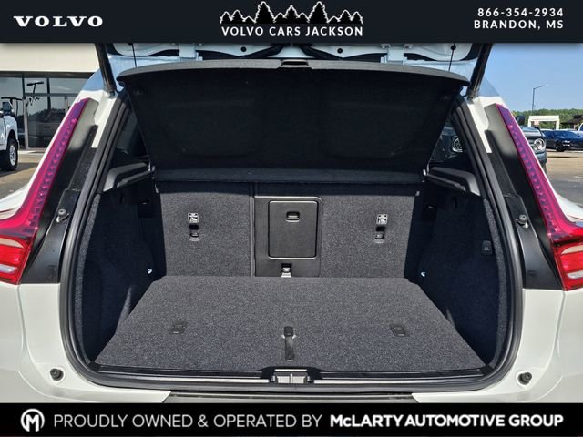 New 2026 Volvo XC40 B5 Ultra w/ Protection Package Premier image 25