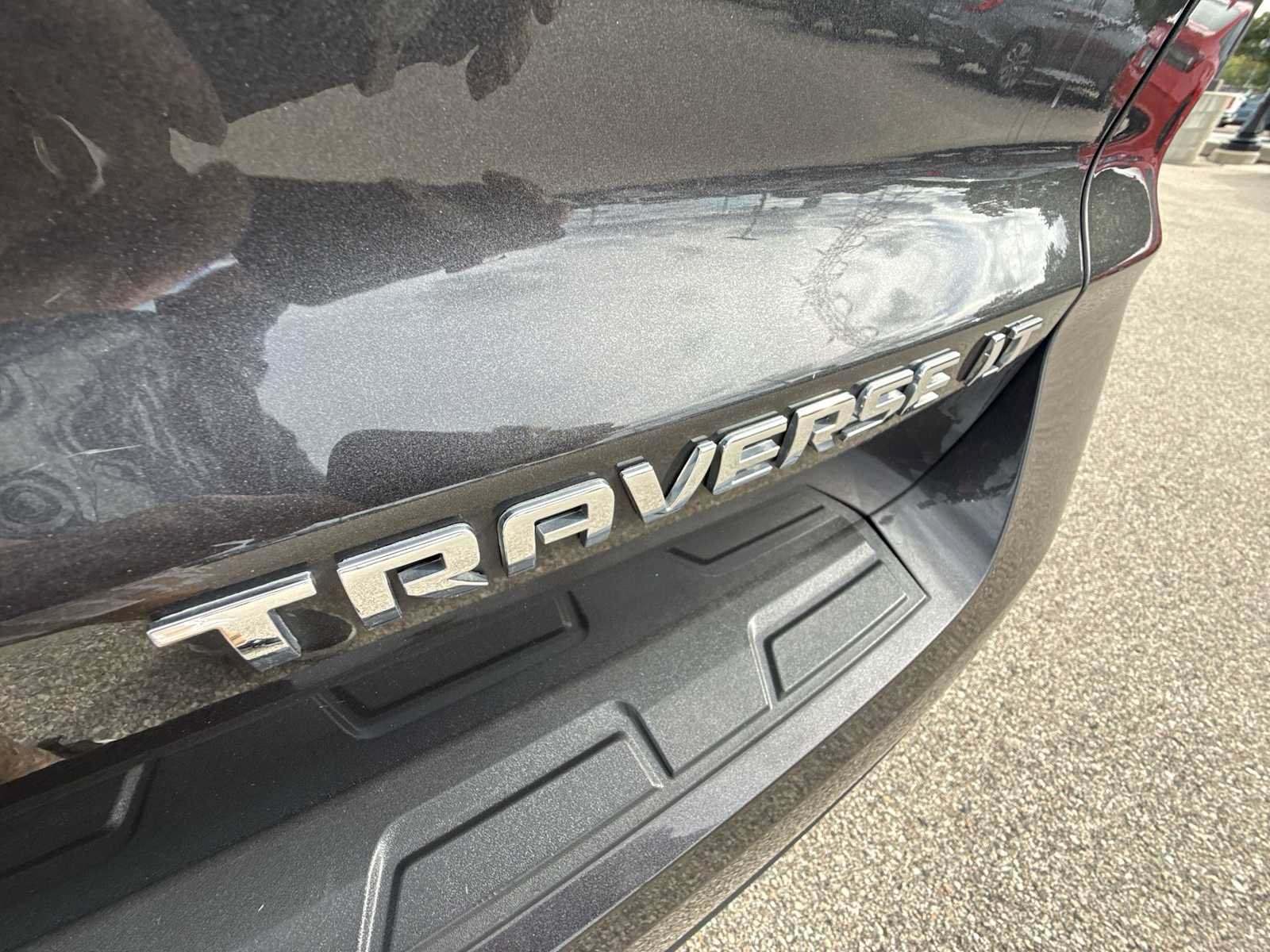 Used 2015 Chevrolet Traverse LT w/ Style and Technology Package FWD image 30