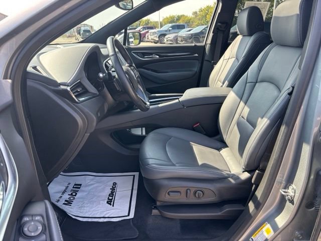 Certified 2023 Buick Enclave Essence w/ Experience Buick Package AWD/4WD image 17