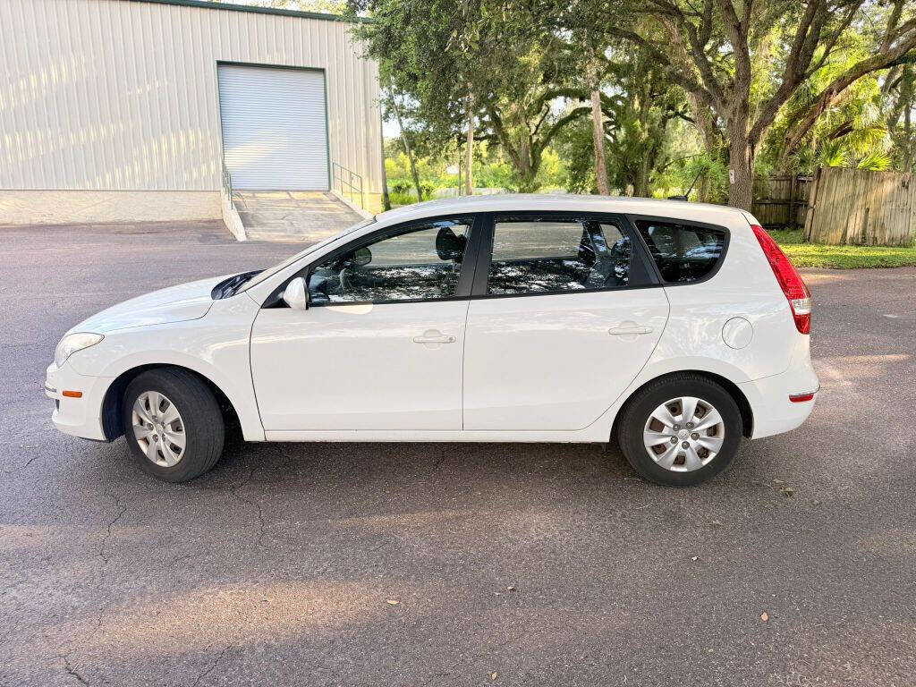 Used 2011 Hyundai Elantra GLS image 8
