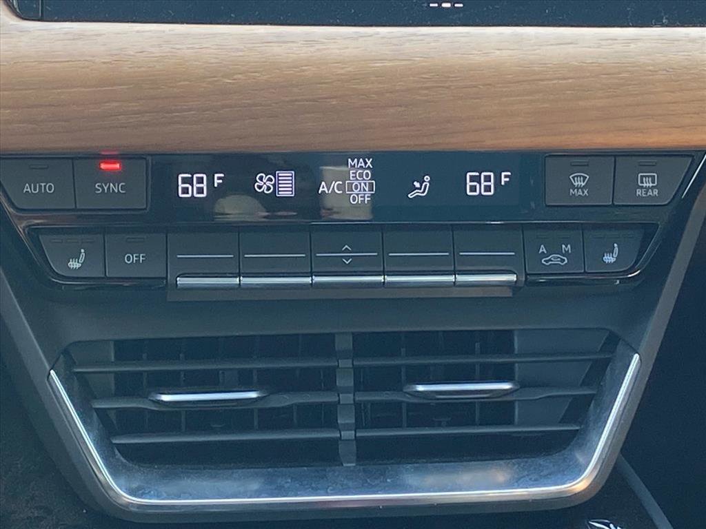 Used 2023 Audi e-tron GT Premium Plus image 8