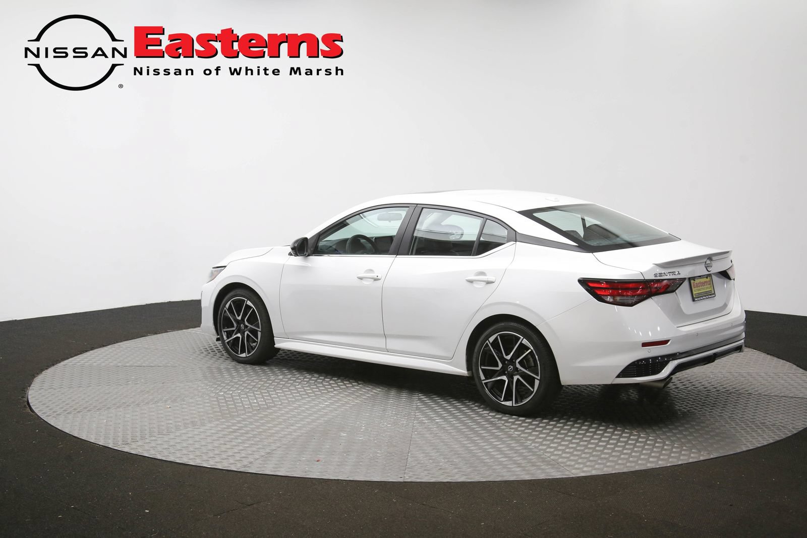 Used 2024 Nissan Sentra SR w/ SR Premium Package FWD image 63