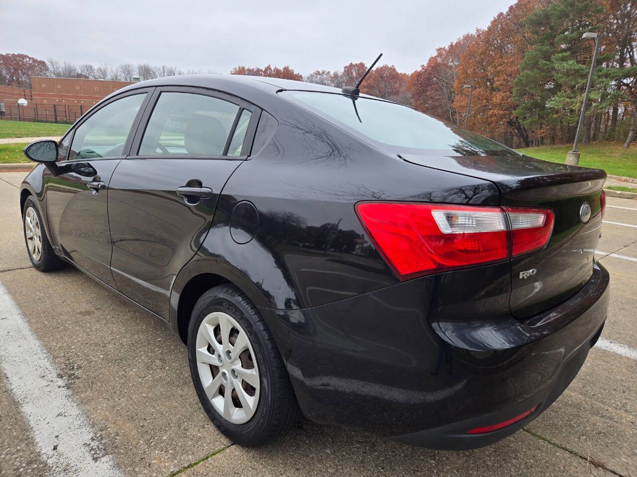 Used 2013 Kia Rio LX w/ PWR Pkg image 5