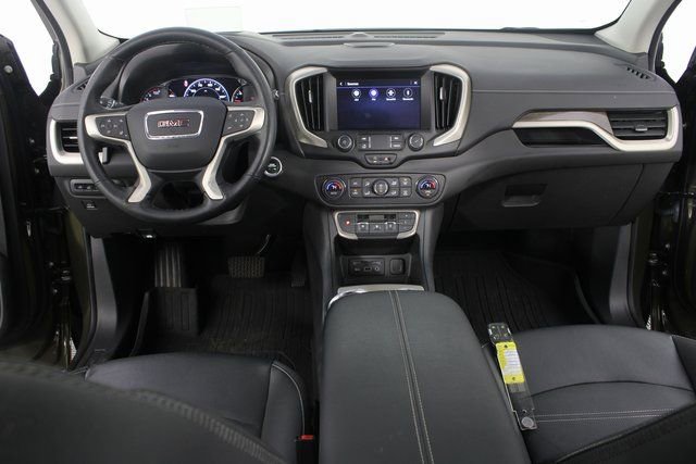 Used 2023 GMC Terrain Denali w/ Denali Premium Package image 12