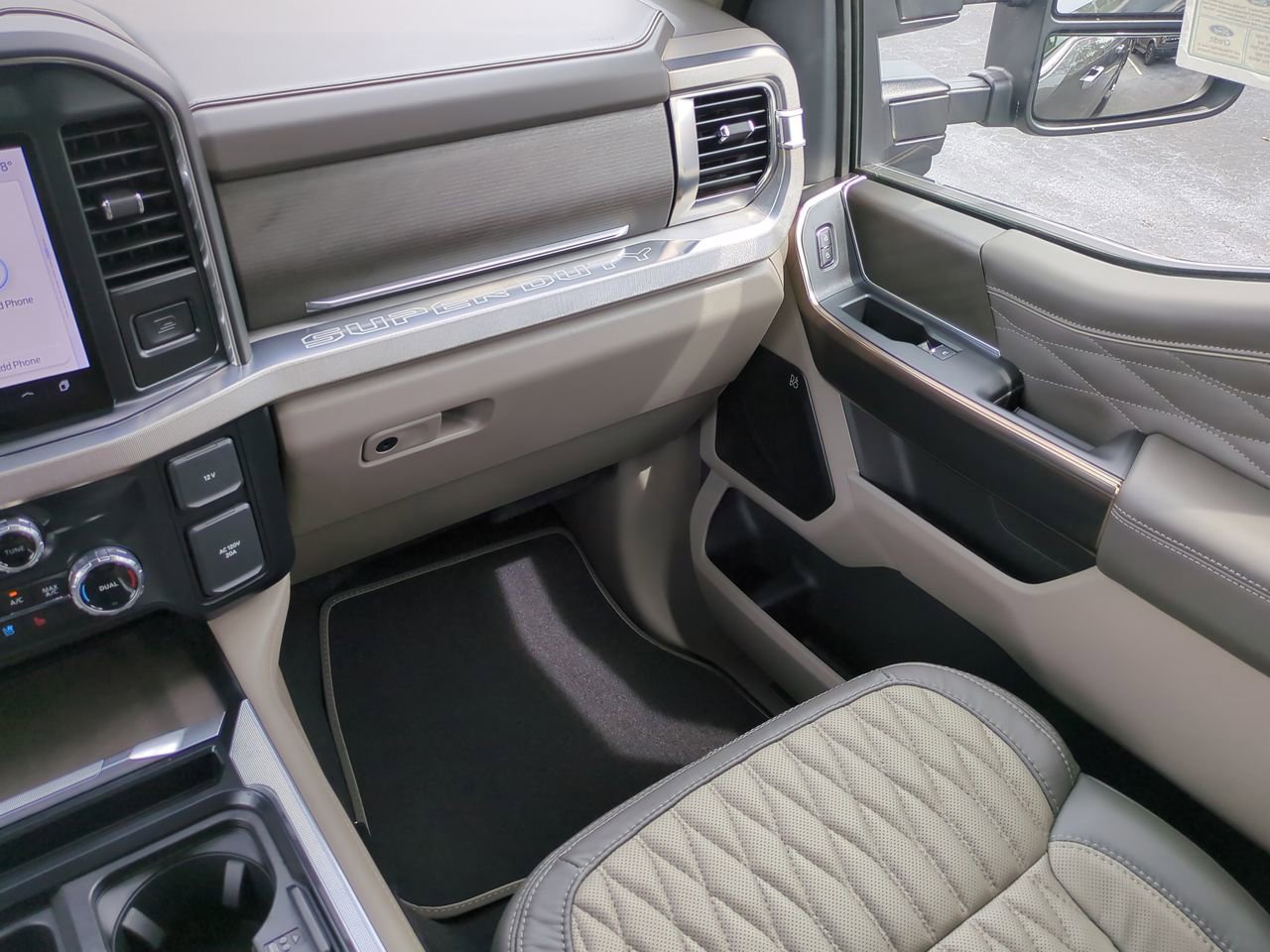 New 2026 Ford F250 Platinum w/ Platinum Plus Package image 17