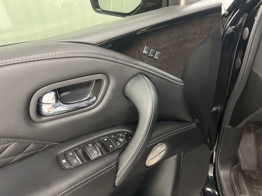 Used 2024 INFINITI QX80 Sensory AWD/4WD image 21