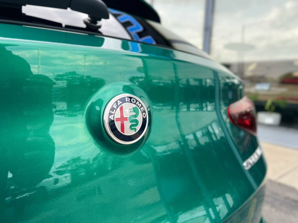Used 2022 Alfa Romeo Stelvio Quadrifoglio w/ Active Assist Plus Package AWD/4WD image 16