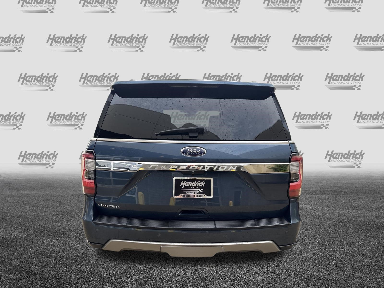 Used 2019 Ford Expedition Limited w/ Equipment Group 302A RWD image 9