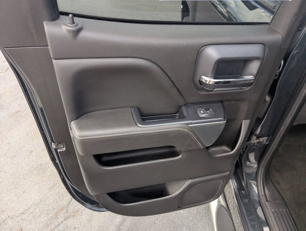 Used 2018 Chevrolet Silverado 1500 LT AWD/4WD image 13