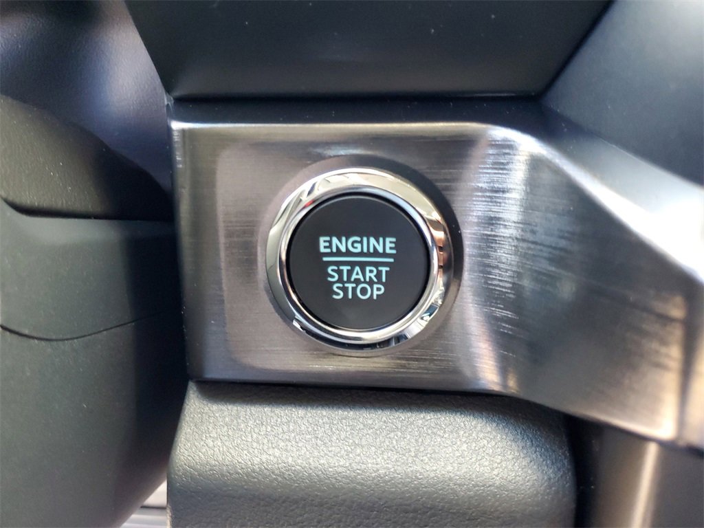 New 2026 Ford F350 Lariat w/ Black Appearance Package image 21