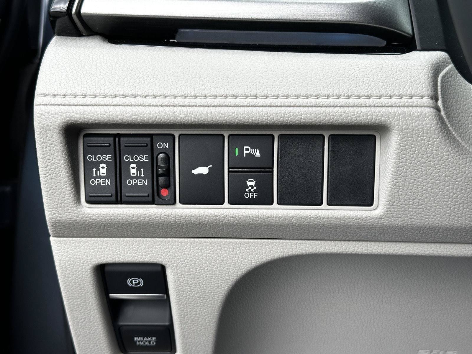 Certified 2026 Honda Odyssey Touring image 29