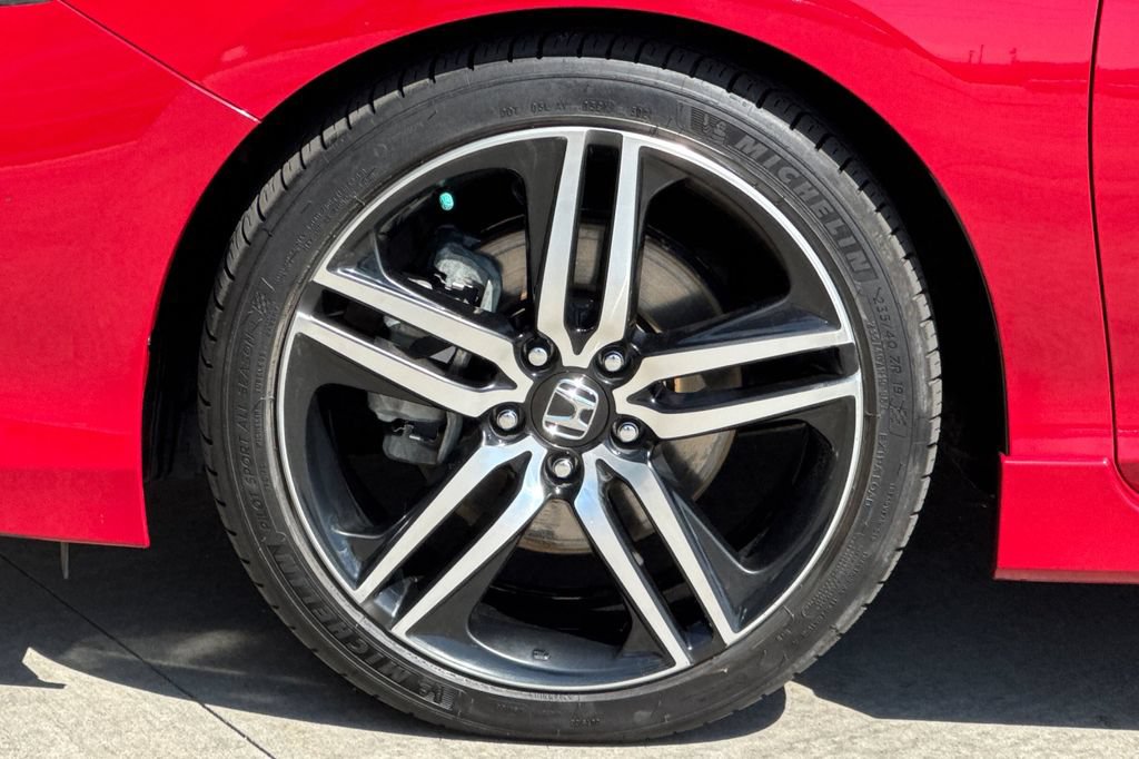 Certified 2017 Honda Accord Sport image 31
