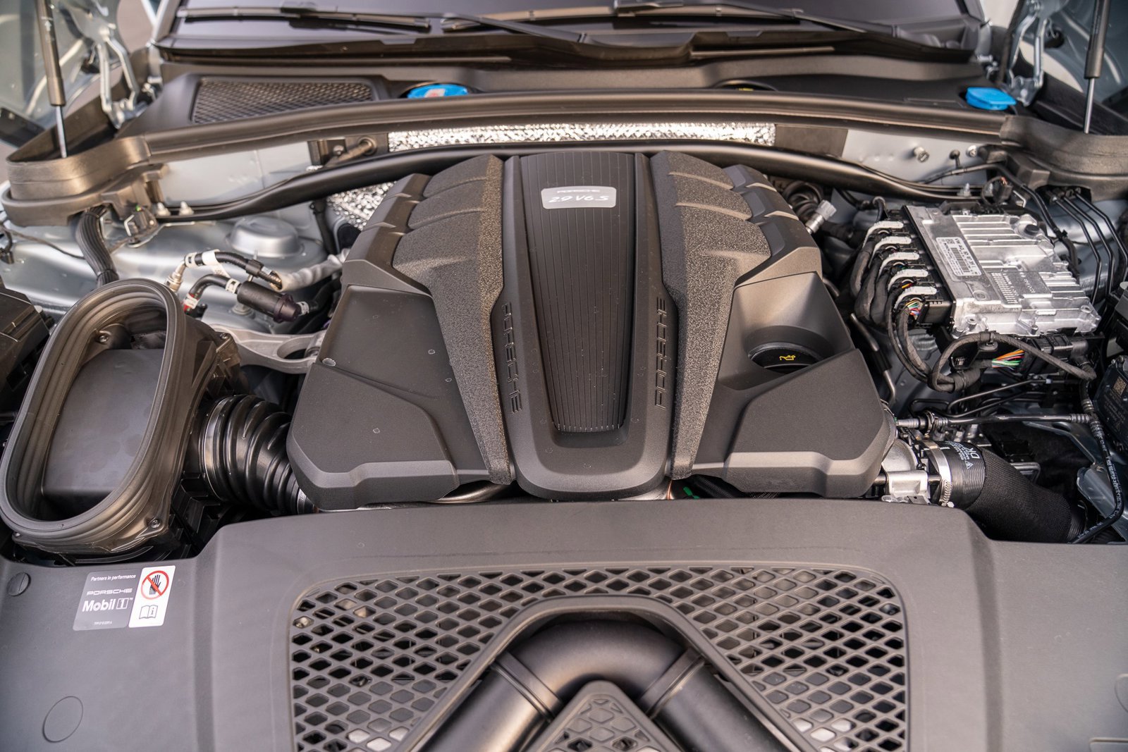 New 2026 Porsche Macan S image 29