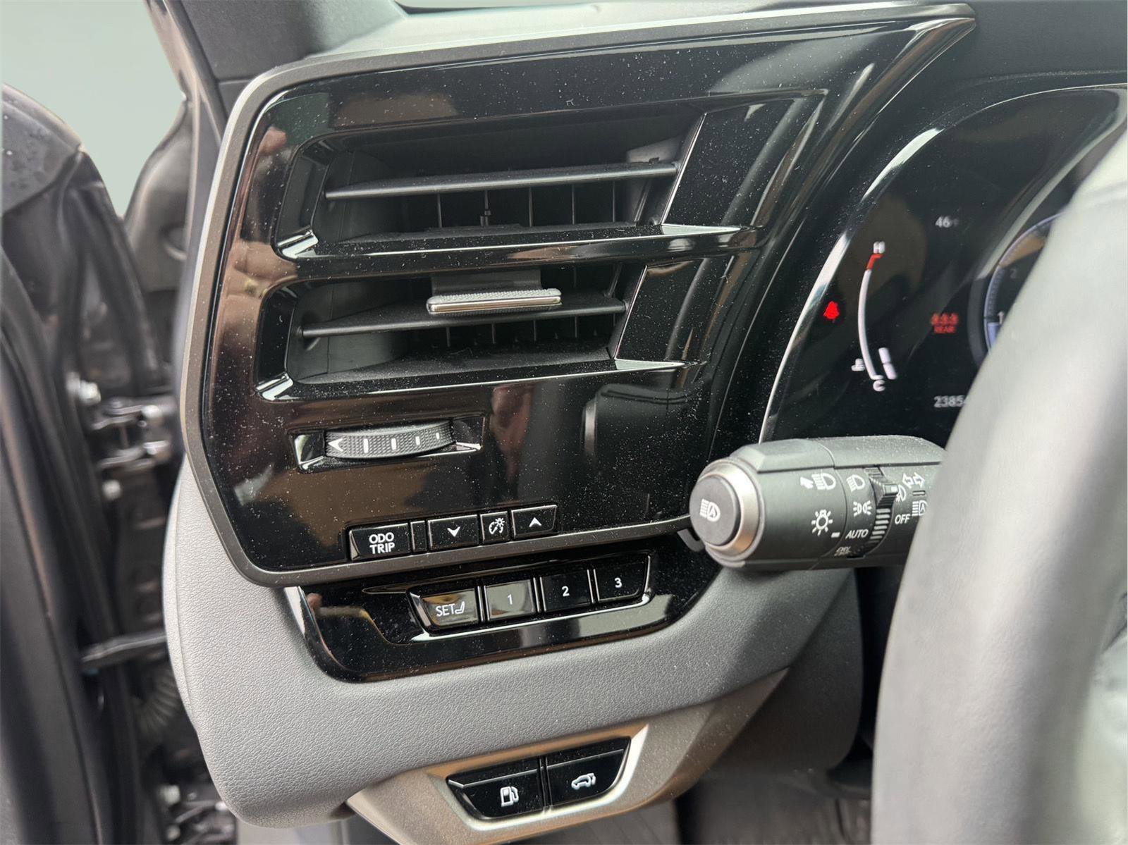 Used 2023 Lexus RX 350 Premium Plus w/ Accessory Package (Z1) image 21