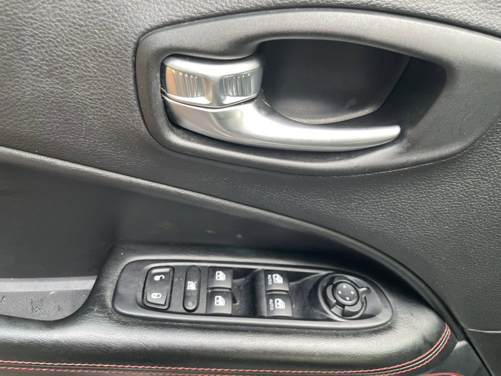 Used 2020 Jeep Compass Trailhawk image 15