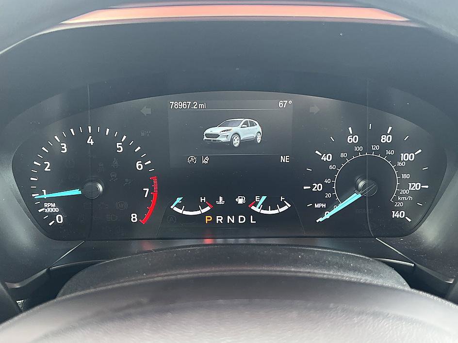 Used 2021 Ford Escape SE image 22