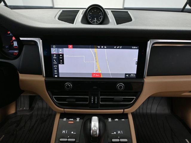 Used 2022 Porsche Macan Base image 36