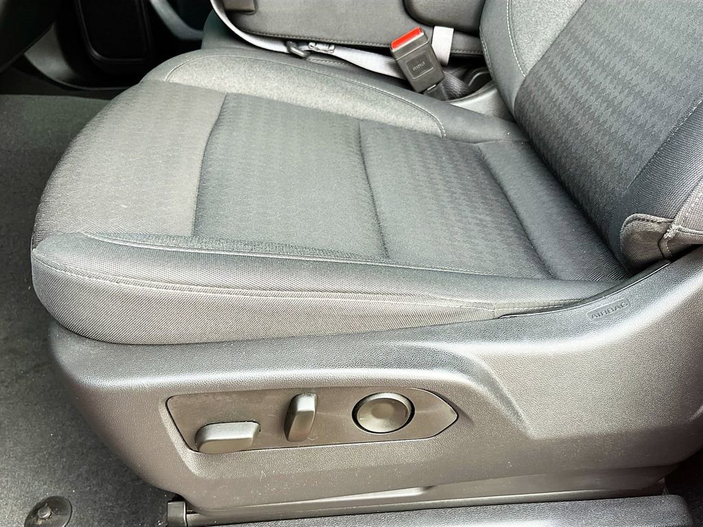 Used 2024 Chevrolet Silverado 1500 Custom Trail Boss w/ LPO, Dark Essentials Package AWD/4WD image 18