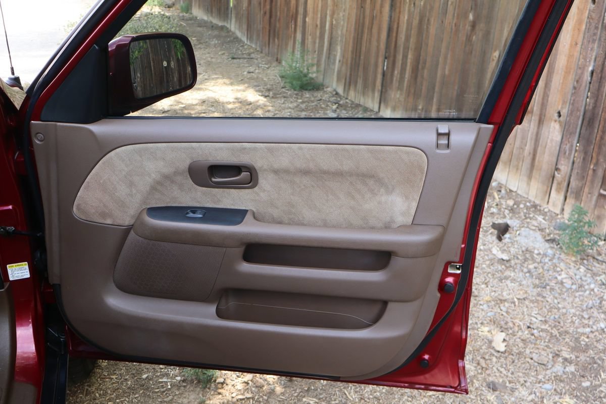 Used 2002 Honda CR-V EX image 27