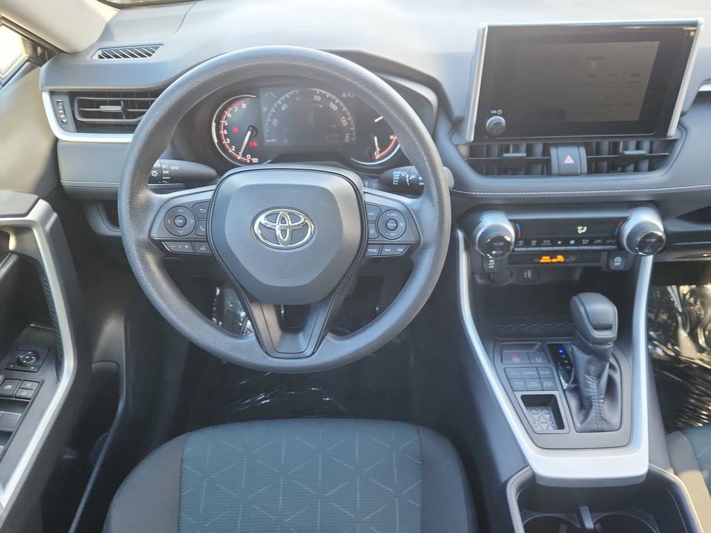 Used 2025 Toyota RAV4 XLE image 11