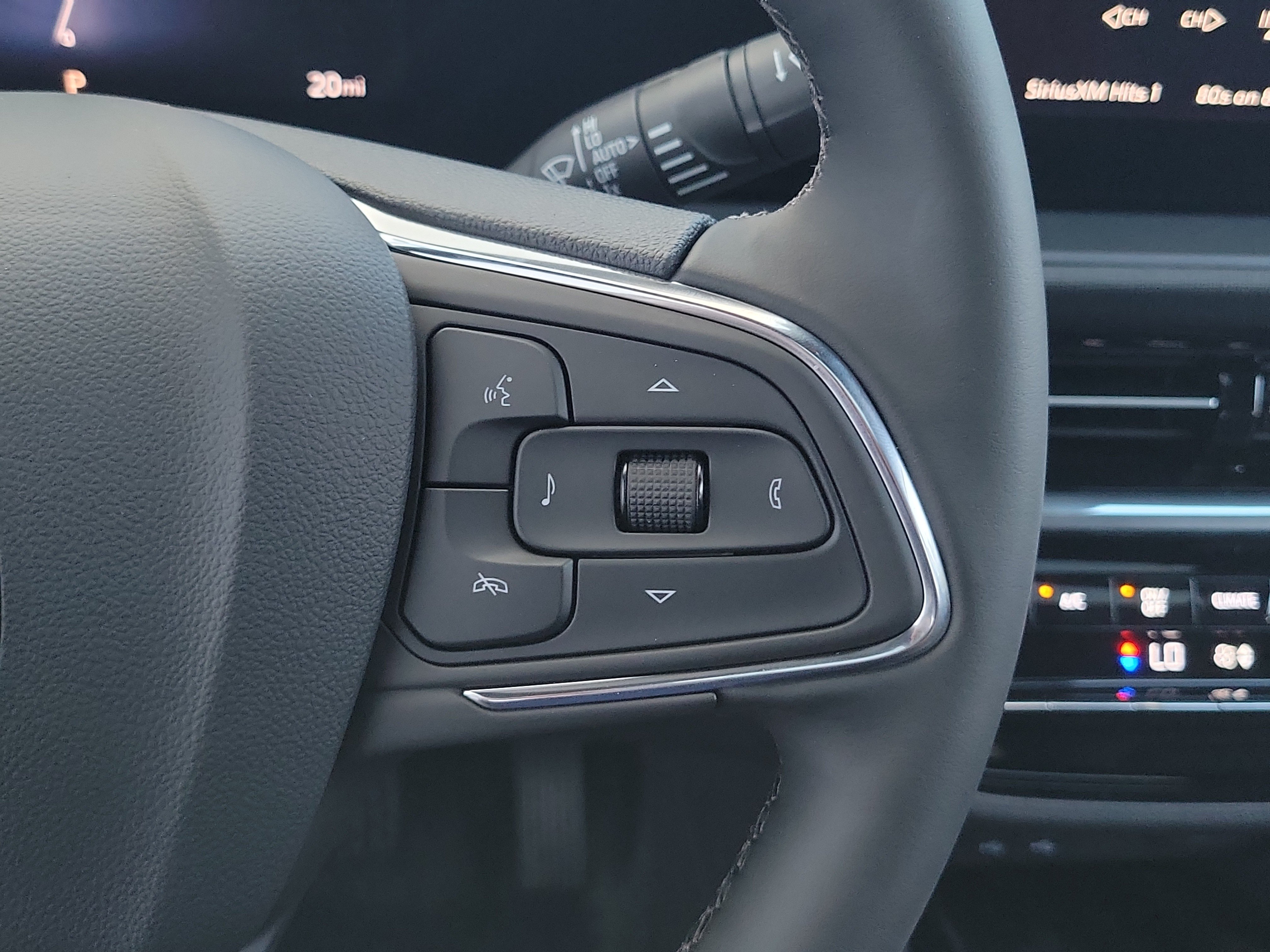 New 2026 Buick Envista Sport Touring FWD image 24