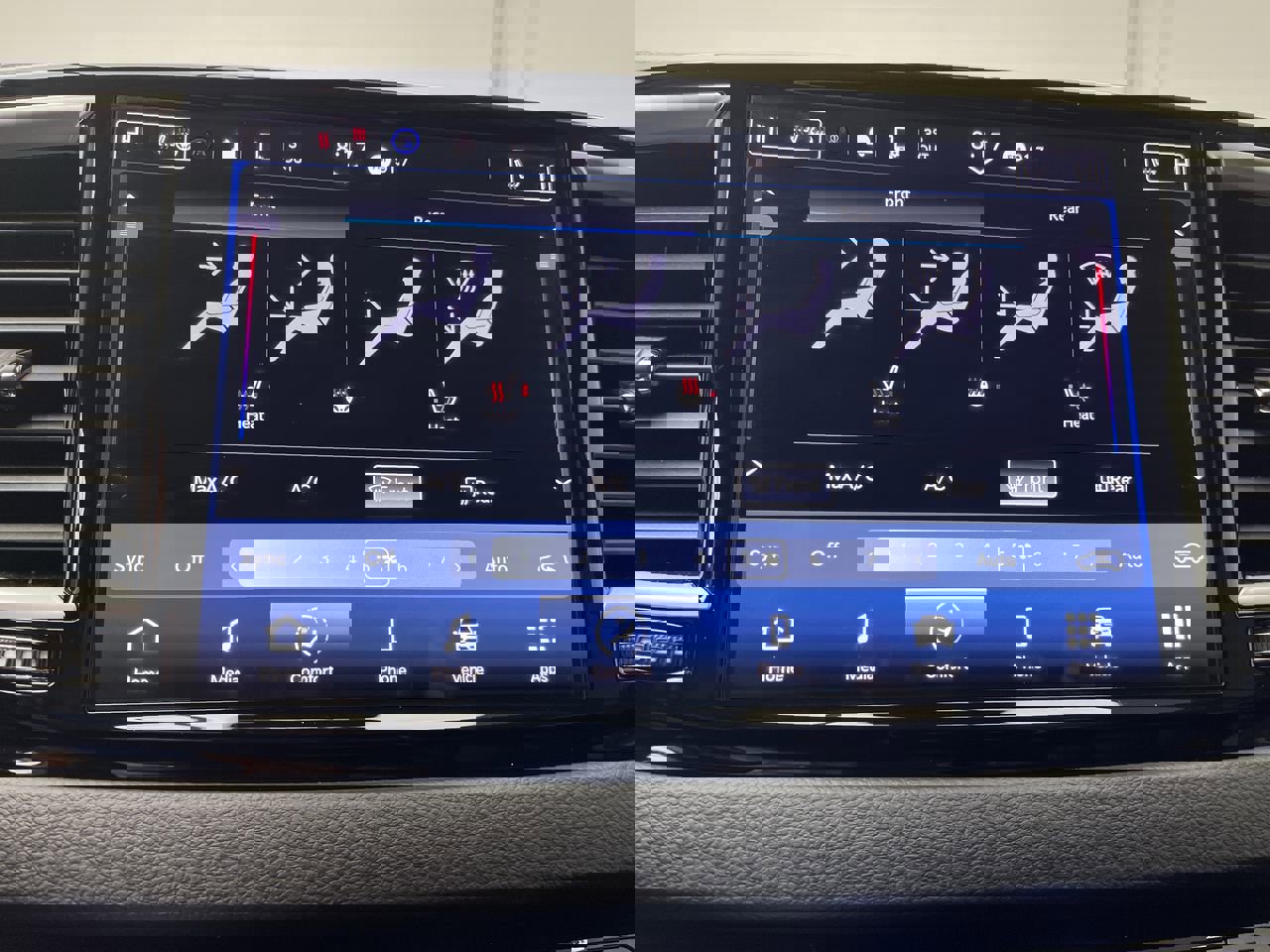 Used 2024 Chrysler Pacifica Touring-L image 19