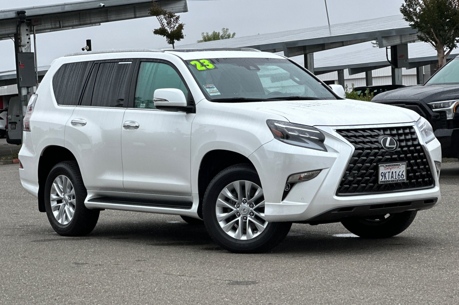 Used 2023 Lexus GX 460 Premium w/ Premium Plus Package AWD/4WD image 2