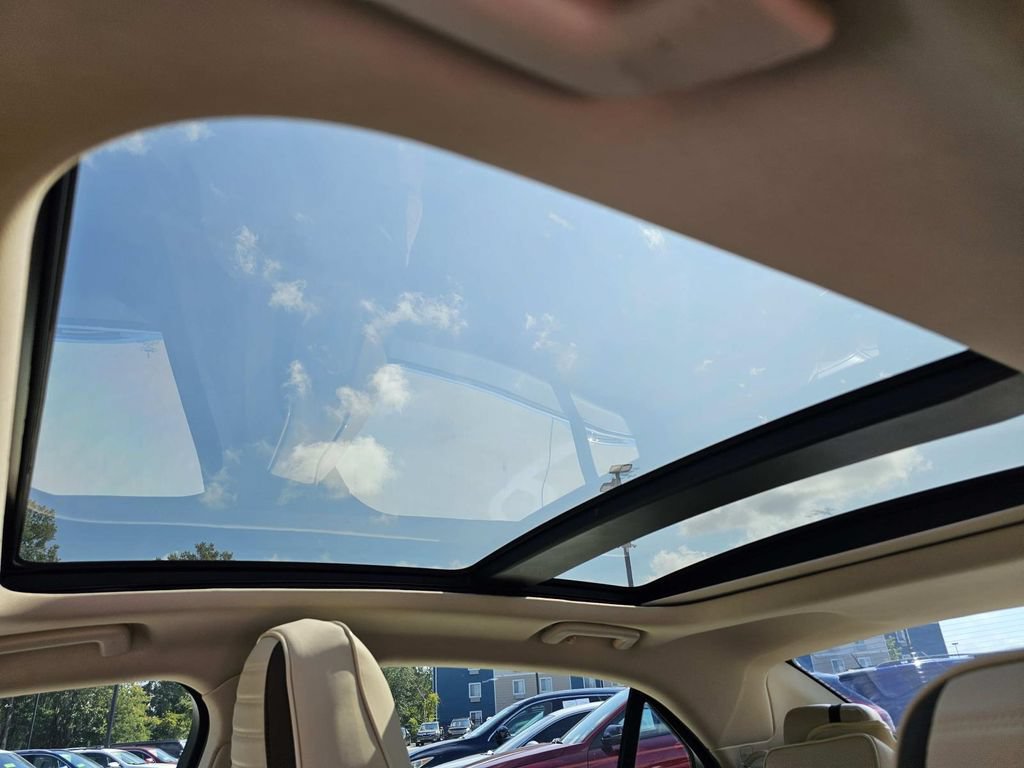 Used 2017 Lincoln Continental Select FWD image 22