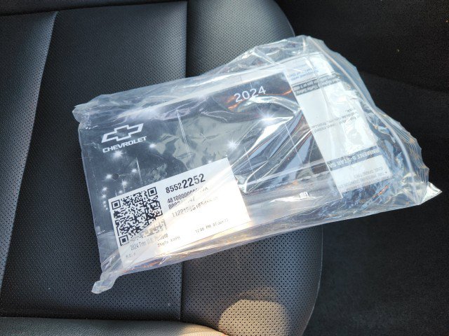 Used 2024 Chevrolet Trax RS w/ Sunroof Package image 15