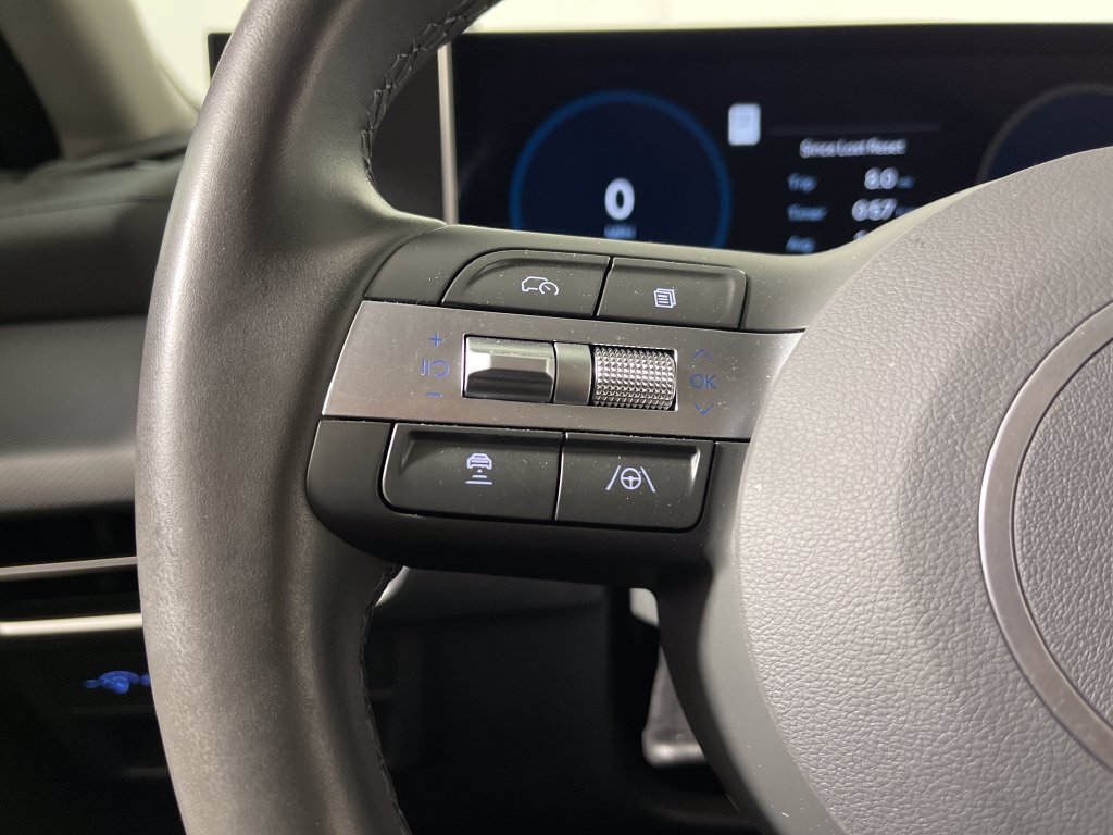 Certified 2025 Hyundai Sonata SEL FWD image 29