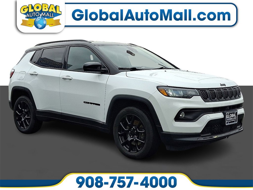 Used 2023 Jeep Compass Altitude w/ Convenience Group image 1