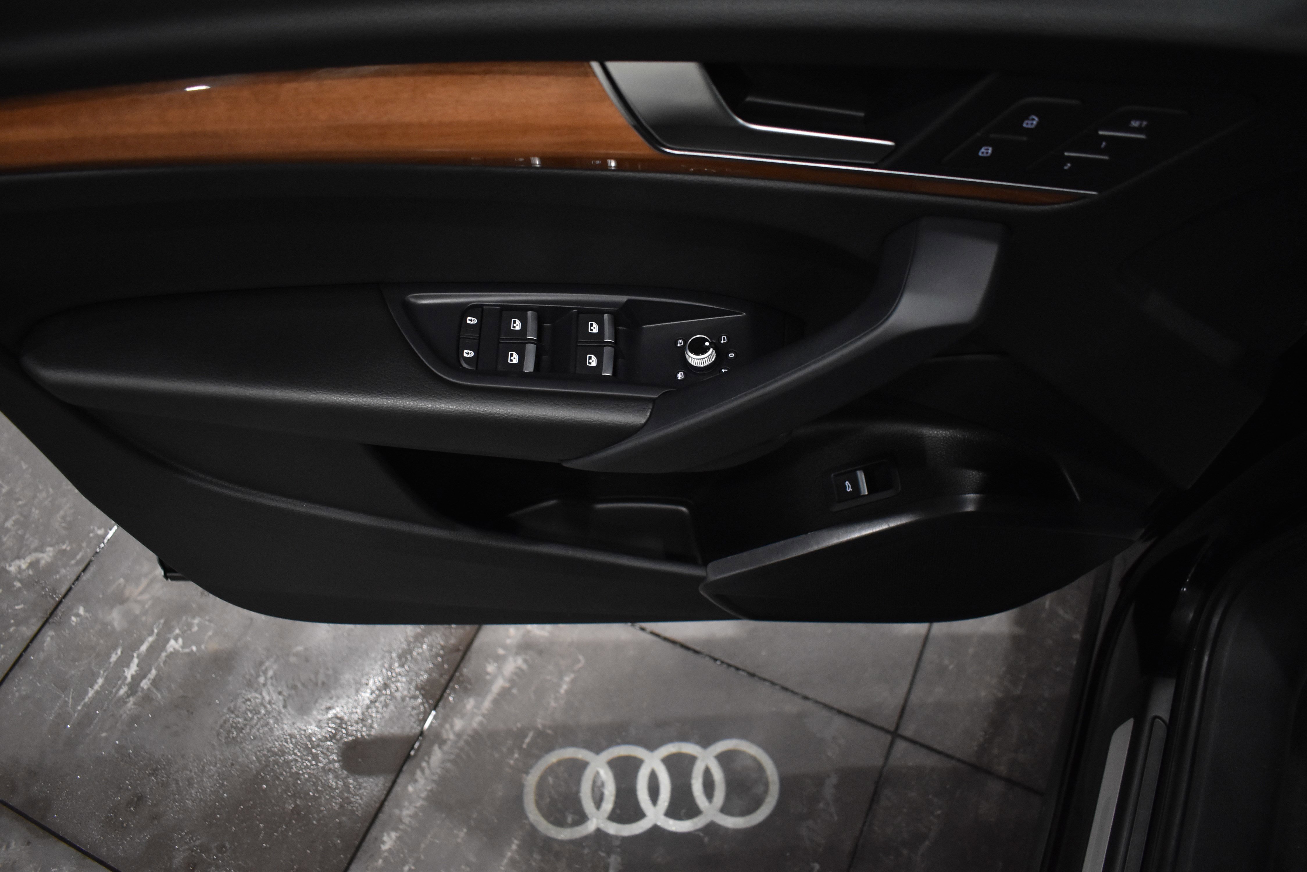 Used 2023 Audi Q5 2.0T Premium image 35