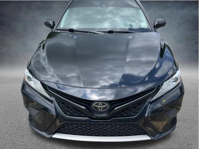 Used 2020 Toyota Camry XSE FWD image 4