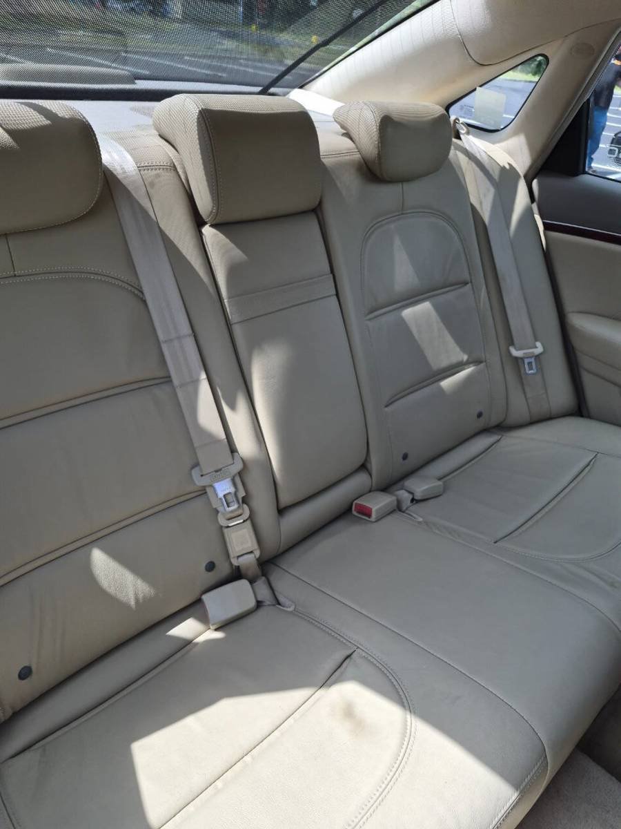 Used 2007 Hyundai Azera Limited FWD image 12