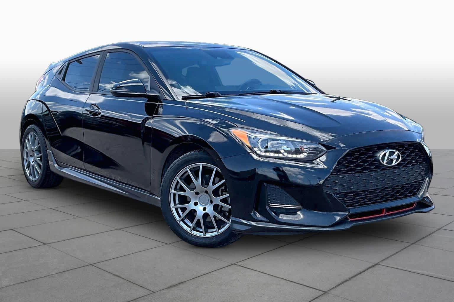 Used 2019 Hyundai Veloster Turbo FWD image 3