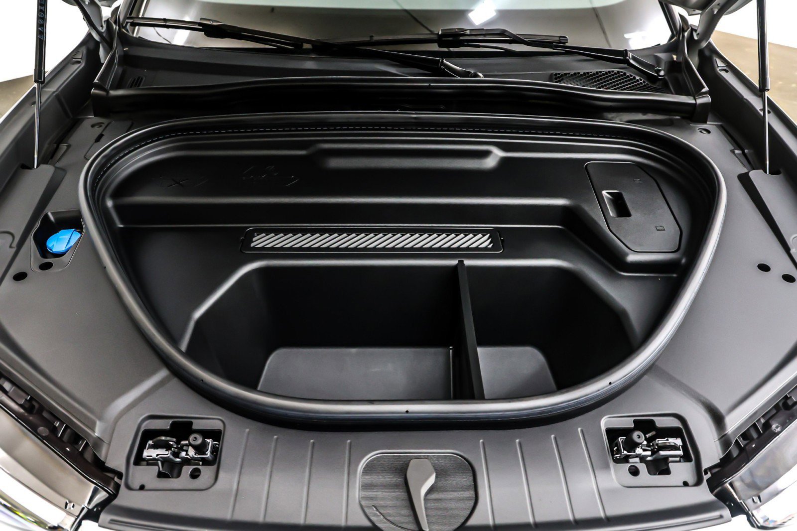 Used 2025 Audi Q6 e-tron Premium w/ Convenience Package image 12