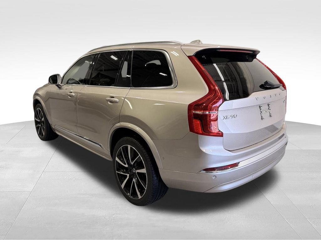 Used 2023 Volvo XC90 B6 Plus AWD/4WD image 3