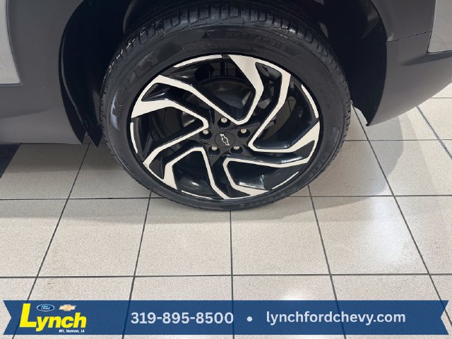 Used 2025 Chevrolet TrailBlazer RS w/ Convenience Package AWD/4WD image 28