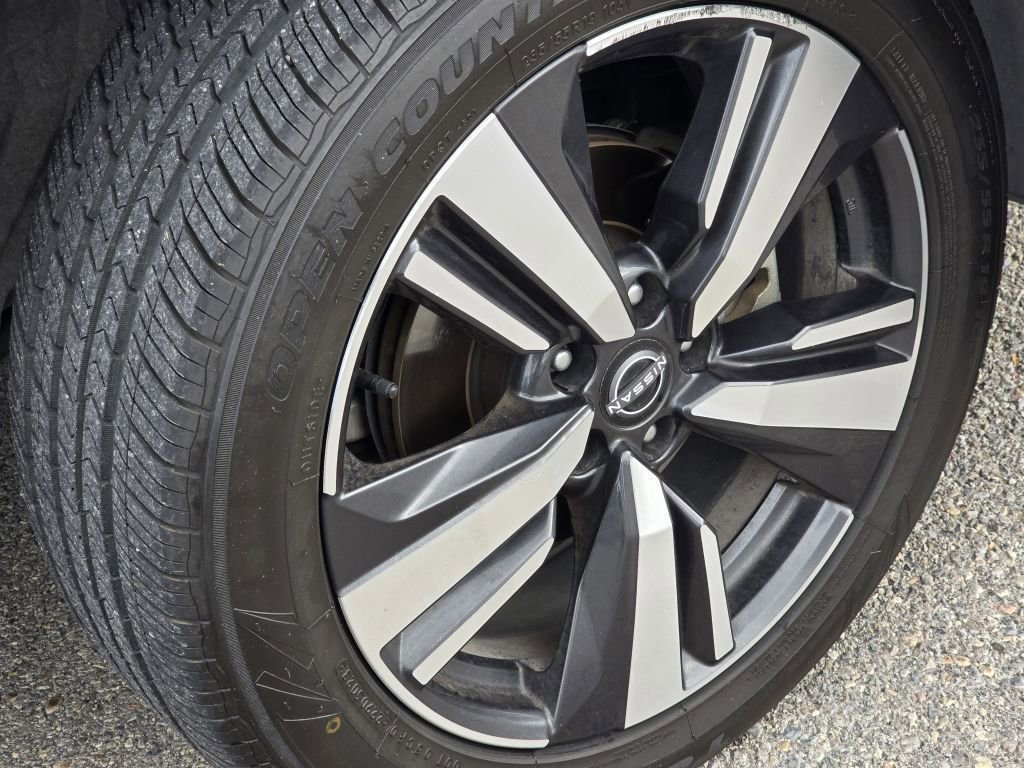 Used 2023 Nissan Rogue Platinum image 25