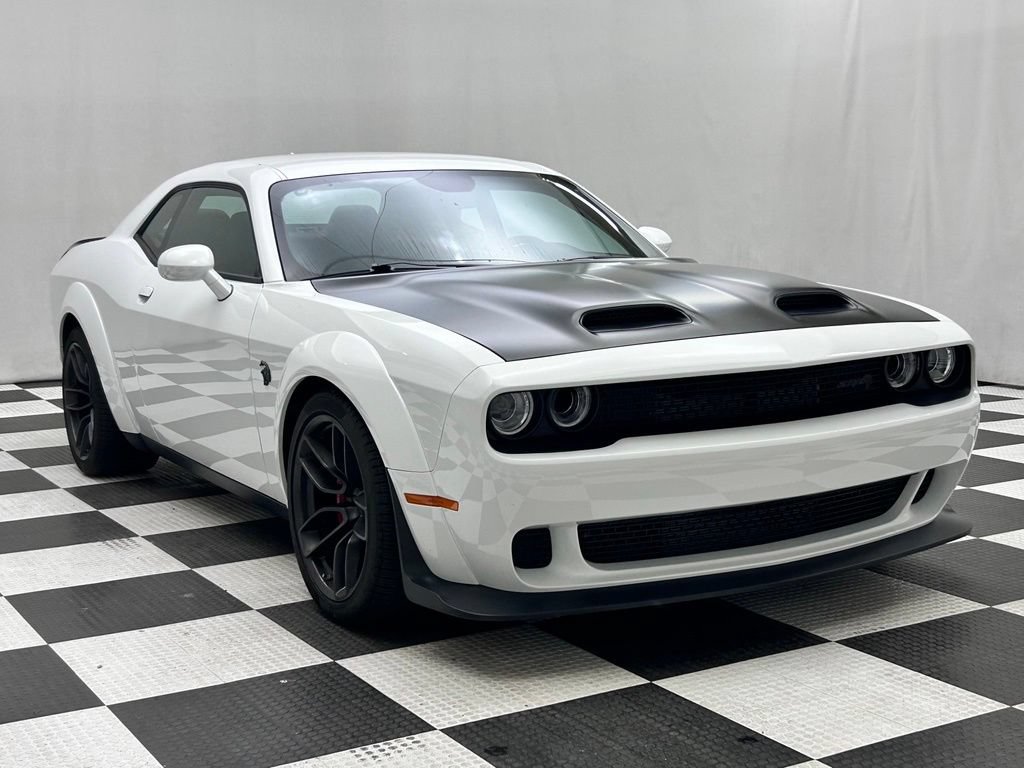 Used 2023 Dodge Challenger SRT Hellcat RWD image 2