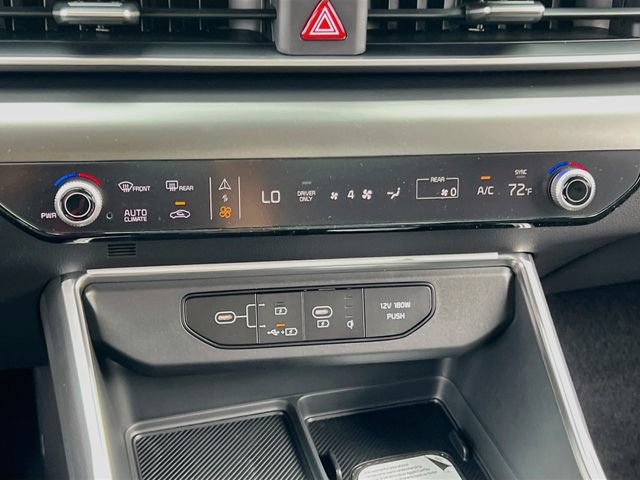 New 2027 Kia Carnival SX w/ Dark Edition Package FWD image 17
